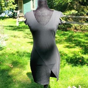 NWOT Tobi V-Neck Dress